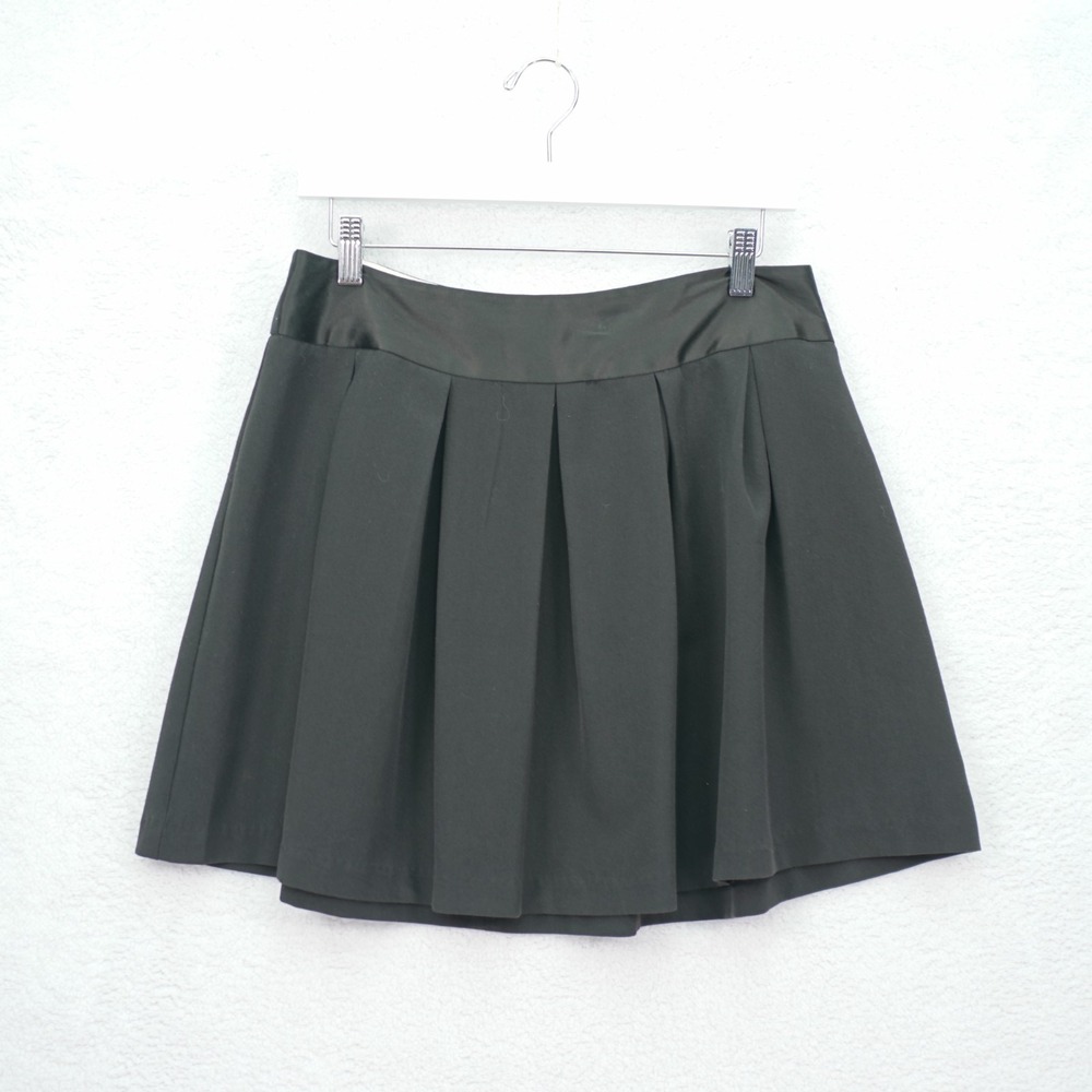 Charlotte Russe -Large- Black Skater Flare Skirt Pleated Gothic / Tennis Wear